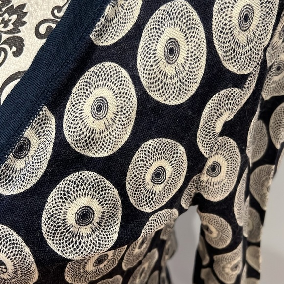 Tory Burch, light weight wool sweater - Picture 3 of 6